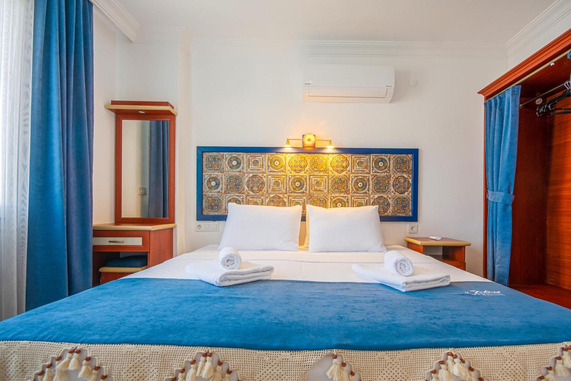 Oezguem Suite Otel Datça Exteriör bild